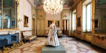 TRE CAPI DEL ‘700 A PALAZZO MORANDO, MUSEO DEL COSTUME MODA E IMMAGINE MILANO. L’IMPORTANZA DI RIDARE VITA ALLA STORIA