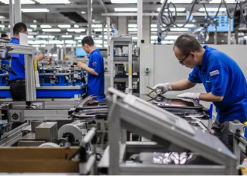 Appello dei Cavalieri del lavoro: “Aiuti veri per l’automotive”