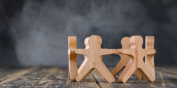 LAVORARE INSIEME PER CRESCERE IN MODO SOSTENIBILE