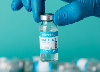 VACCINI IN AZIENDA, BONOMETTI: LOMBARDI PRIMI AD APRIRE FABBRICHE