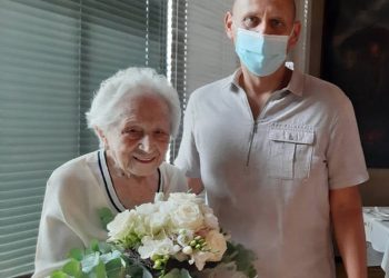 IL SINDACO DI PARABIAGO OMAGGIA CARLA MUSAZZI RE DEPAOLINI