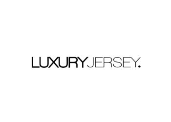 FAMIGLIA BOSELLI: DA TRE GENERAZIONI IL RIFERIMENTO DEL LUXURY JERSEY